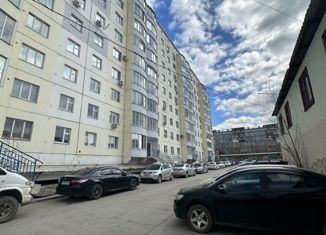 Продается 1-ком. квартира, 43 м2, Саха (Якутия), улица Петра Алексеева, 25/1