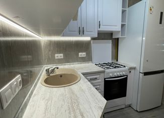 Продаю 2-комнатную квартиру, 39 м2, Москва, Дегунинская улица, 14, метро Селигерская