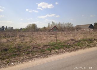 Продажа участка, 12 сот., деревня Лутовиново