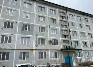 Продаю 2-ком. квартиру, 47.2 м2, поселок городского типа Мамедкала, улица Комарова, 14