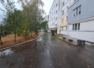 Продам 3-комнатную квартиру, 72.7 м2, Калужская область, улица Энтузиастов, 11А