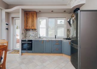 Продам дом, 275 м2, Краснодар, улица Михаила Власова, 215, улица Михаила Власова