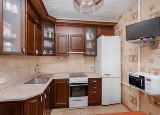 Продается трехкомнатная квартира, 83 м2, Санкт-Петербург, Лабораторная улица, 6, Лабораторная улица