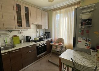 Продаю 3-комнатную квартиру, 51 м2, Москва, Чертановская улица, 44, метро Пражская