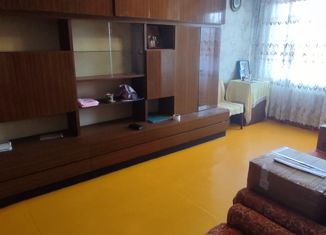 Продается 3-ком. квартира, 59.6 м2, Новокуйбышевск, проспект Победы, 17