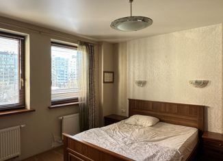 Продажа трехкомнатной квартиры, 117 м2, Рязань, улица 2-я Линия, 9