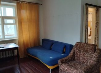 Сдам в аренду 2-ком. квартиру, 43 м2, Ревда, улица Советских Космонавтов, 2