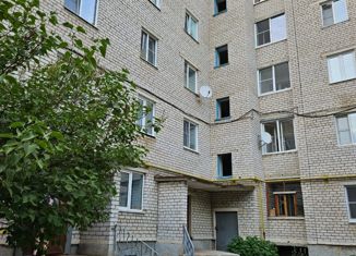 Продается 2-комнатная квартира, 49 м2, Жуков, улица Ленина, 24