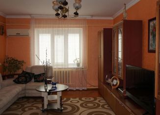 Продам 3-комнатную квартиру, 72.4 м2, станица Тбилисская, Средний переулок, 4А