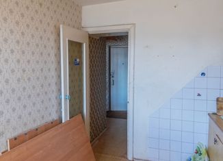 1-ком. квартира на продажу, 34.2 м2, Златоуст, улица имени Н.П. Полетаева, 2