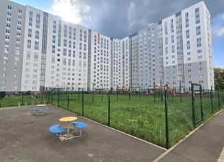 Продаю двухкомнатную квартиру, 56.8 м2, Уфа, улица Гази Загитова, 11/1, Ленинский район