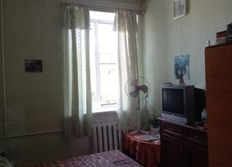 Продаю 2-ком. квартиру, 44 м2, Курган, улица Сухэ-Батора, 3, жилой район Центральный