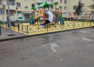 Продается 2-ком. квартира, 43.6 м2, Керчь, улица Сергея Борзенко, 3