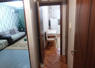 Продам 2-комнатную квартиру, 48 м2, Элиста, 8-й микрорайон, 35, 8-й микрорайон