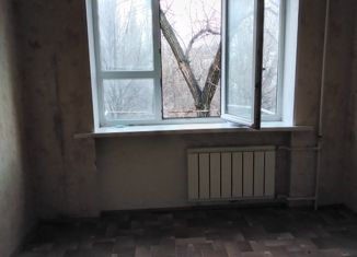 Продаю комнату, 100 м2, Таганрог, улица Пальмиро Тольятти, 24-4