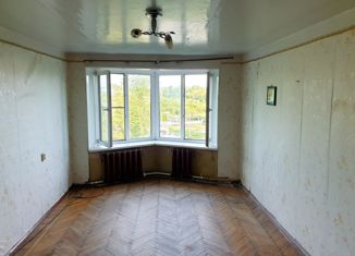 Продам 2-комнатную квартиру, 42 м2, поселок Войсковицы, площадь Манина, 3