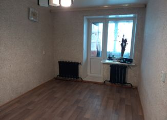Продам трехкомнатную квартиру, 64.2 м2, посёлок городского типа Каргаполье, улица Мира, 5Б
