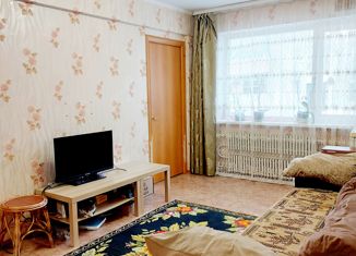 Трехкомнатная квартира на продажу, 49.3 м2, Омск, Взлётная улица, 3Б