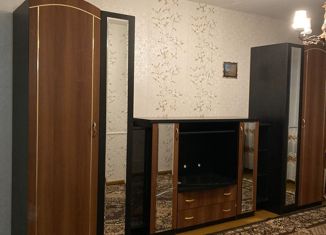 2-комнатная квартира в аренду, 43 м2, Серов, улица Короленко, 37