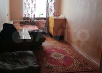 Продам 2-ком. квартиру, 48 м2, поселок Углеуральский, 2-я Коммунистическая улица, 89Б