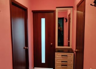 Продаю 1-ком. квартиру, 36 м2, село Мариинский, Хвойная улица, 10