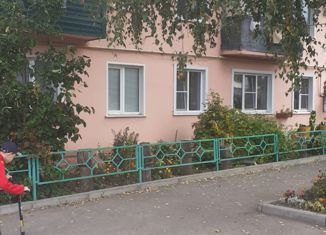 Продажа 2-комнатной квартиры, 40.3 м2, Задонск, Советская улица, 60