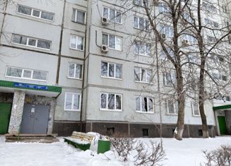 Сдается двухкомнатная квартира, 50 м2, Тольятти, улица Дзержинского, 31