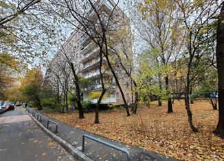 Продам 3-ком. квартиру, 66.5 м2, Москва, Ленинский проспект, 69к3, метро Университет