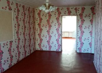 Продаю трехкомнатную квартиру, 58 м2, посёлок городского типа Лучегорск, 2-й микрорайон, 5