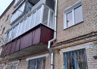 2-комнатная квартира на продажу, 47 м2, Еманжелинск, улица Гайдара, 3