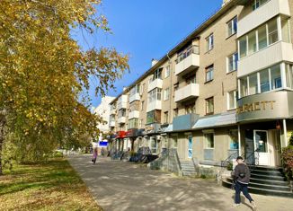 Продажа 2-комнатной квартиры, 39.5 м2, Шадринск, Комсомольская улица, 24