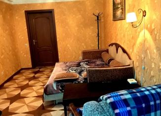 Продается 2-ком. квартира, 44 м2, Острогожск, Северный микрорайон, 10