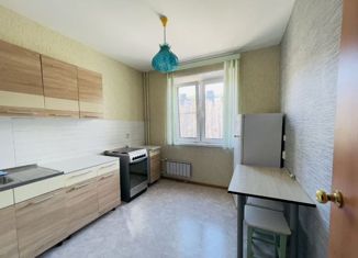 Продаю 1-комнатную квартиру, 43 м2, Челябинск, улица Мусы Джалиля, 16