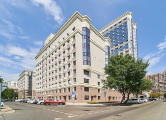 Продам 3-ком. квартиру, 110 м2, Краснодар, улица Строителей, 21к3, улица Строителей