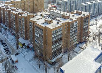 Продаю двухкомнатную квартиру, 50 м2, Тольятти, улица Лизы Чайкиной, 50, Комсомольский район