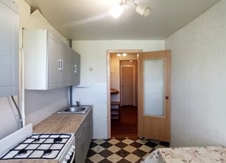 Трехкомнатная квартира на продажу, 60 м2, село Кижеватово, Молодёжная улица, 22