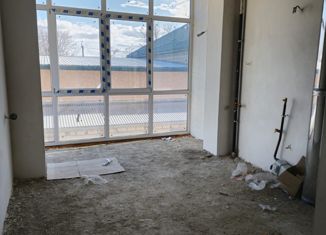 Продаю 1-ком. квартиру, 38 м2, Нальчик, улица Мовсисяна, 15А, район Стрелка