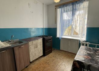 Продам 1-комнатную квартиру, 30.4 м2, Лысьва, улица Ленина, 46/2