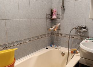 Продажа 3-ком. квартиры, 57 м2, Колпино, Тверская улица, 42