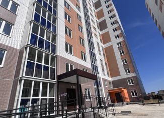 Продажа 1-комнатной квартиры, 37 м2, посёлок городского типа Медведево, улица Дмитрия Средина, 11