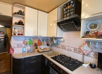 Продам 2-ком. квартиру, 43.2 м2, Москва, улица Маршала Неделина, 30к4, улица Маршала Неделина