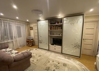 Продажа 3-ком. квартиры, 42.7 м2, Нижний Новгород, Заводская улица, 17, метро Заречная