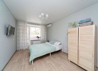 Продам 1-ком. квартиру, 32.3 м2, посёлок городского типа Лучегорск, 4-й микрорайон, 16