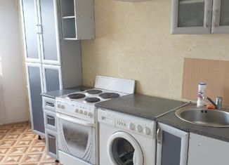 Сдача в аренду 2-ком. квартиры, 54 м2, Алтайский край, улица Малахова, 97