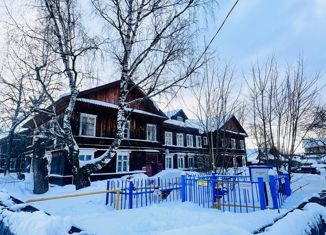 Продаю трехкомнатную квартиру, 53.6 м2, поселок Юго-Камский, улица 3-я Пятилетка, 44