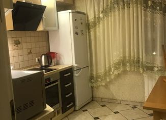 Сдам трехкомнатную квартиру, 70 м2, Санкт-Петербург, Комендантский проспект, 32к2, Приморский район
