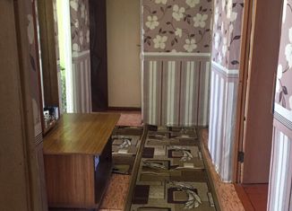 Продам трехкомнатную квартиру, 66.9 м2, деревня Ущицы, Молодёжная улица, 4