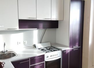 Продам однокомнатную квартиру, 33 м2, поселок городского типа Кугеси, улица Карла Маркса, 112