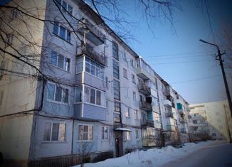 Продается трехкомнатная квартира, 59 м2, Новгородская область, Лесная улица, 14Б