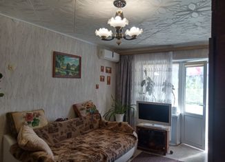 Продается трехкомнатная квартира, 55 м2, Камызяк, Молодёжная улица, 6